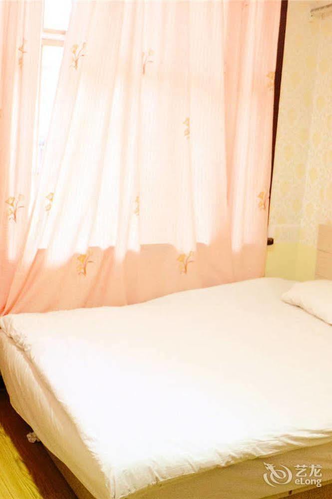 Qingdao Peninsula Four Seasons Business Hotel Dış mekan fotoğraf